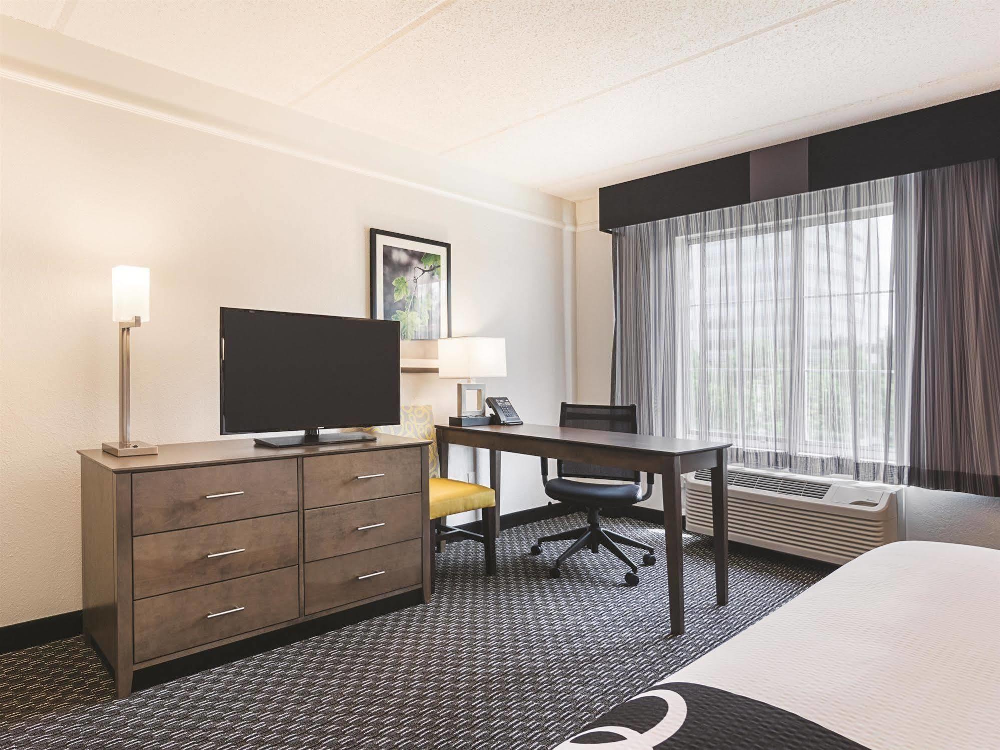 Hotel La Quinta By Wyndham Atlanta Perimeter Medical Sandy Springs Zewnętrze zdjęcie